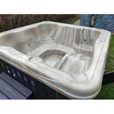 MONACO OUT - Hot tub with external stove