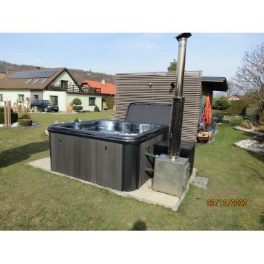 MONACO OUT - Hot tub with external stove