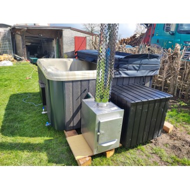 MONACO OUT - Hot tub with external stove
