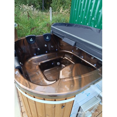 München - ACRYL Badefass Whirlpool Jacuzzi Hot Tub mit einem integrierten Ofen mit Zubehör FREI GELIEFERT