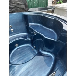 Akrilinis kubilas su integruota krosnele  - paruoštas vežimui