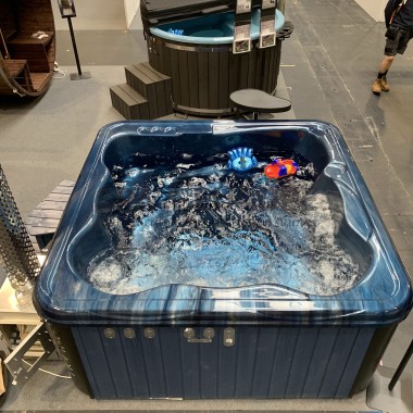 MONACO OUT - Hot tub with external stove