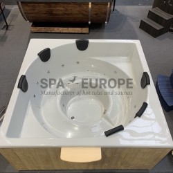 EYE – Tinozza quadrata con stufa esterna