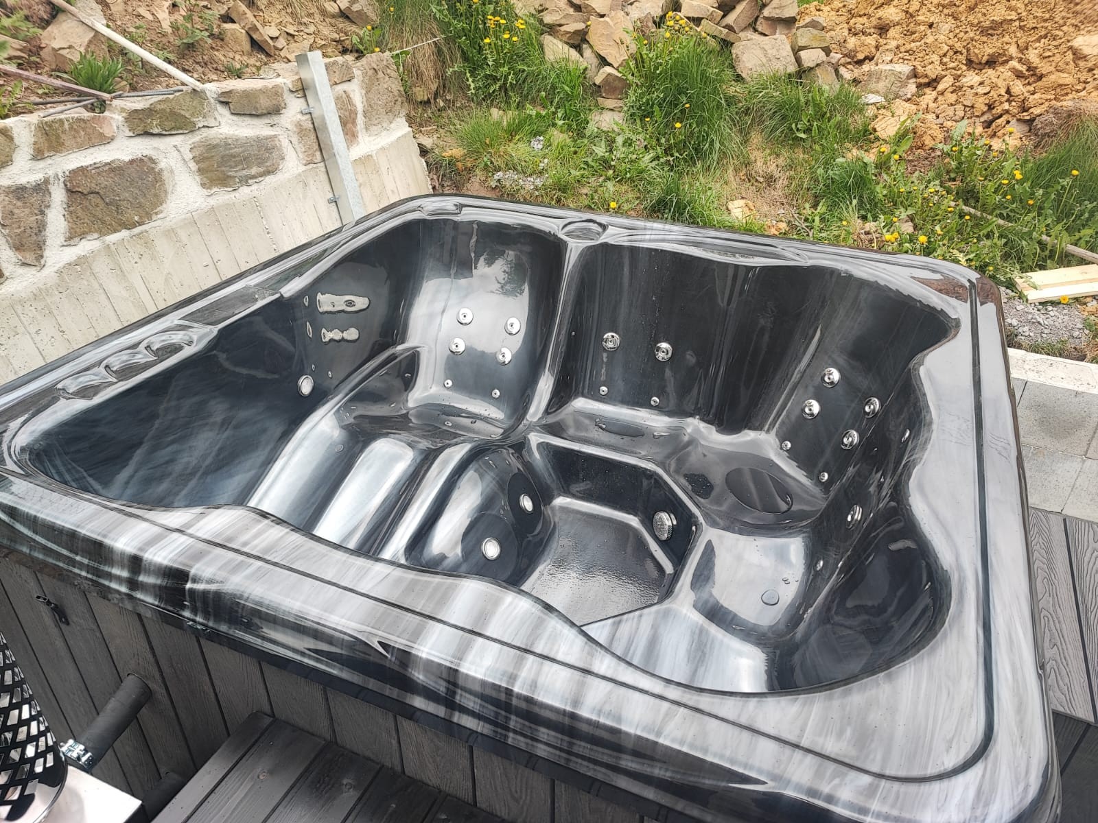 MONACO OUT - Hot tub with external stove